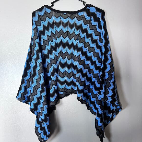 ✨Say What? Poncho Top One Size Blue Black Chevron Knit Y2K Boho Festival Sweater - Picture 6 of 7